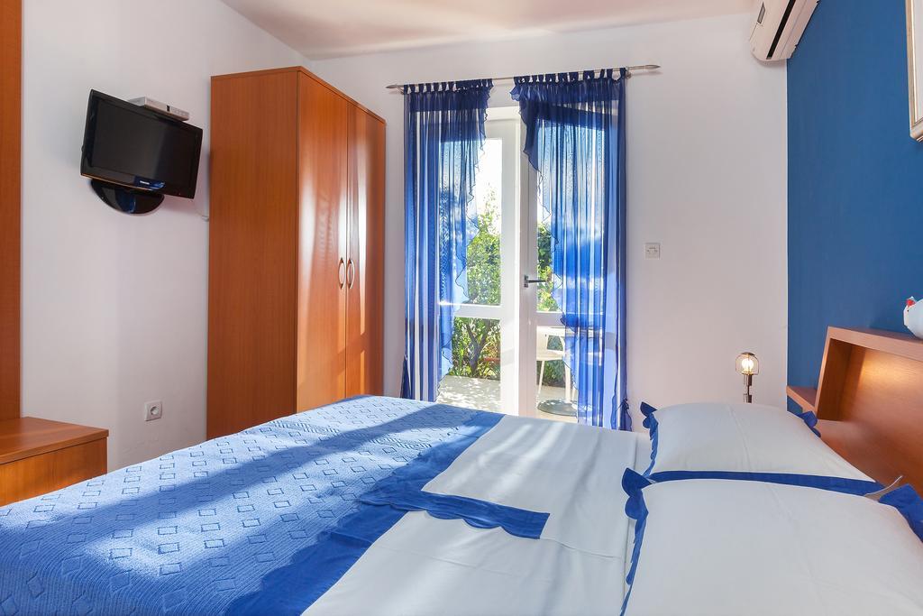 Villa Rosa Makarska Rom bilde