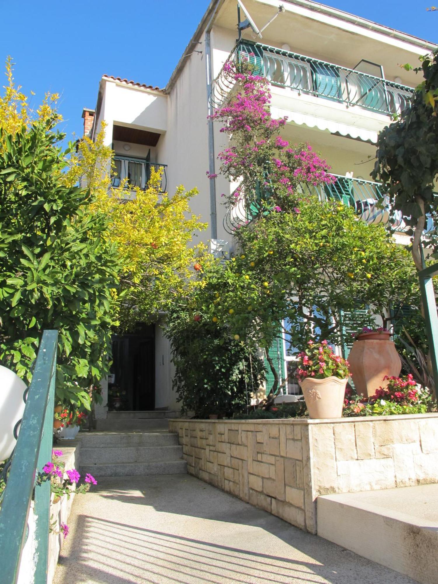 Villa Rosa Makarska Eksteriør bilde